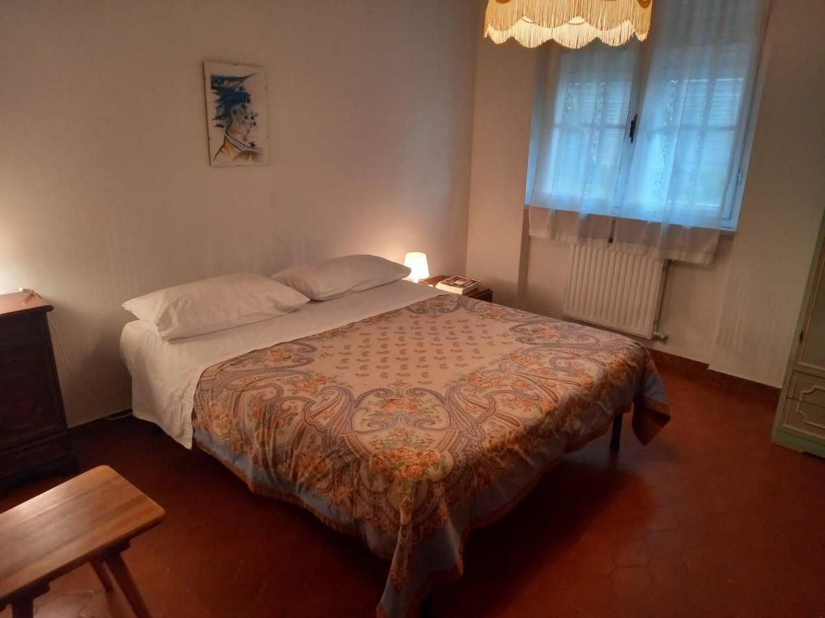 Casa Vacanza Villa Patrizia Follo Alto Eksteriør billede