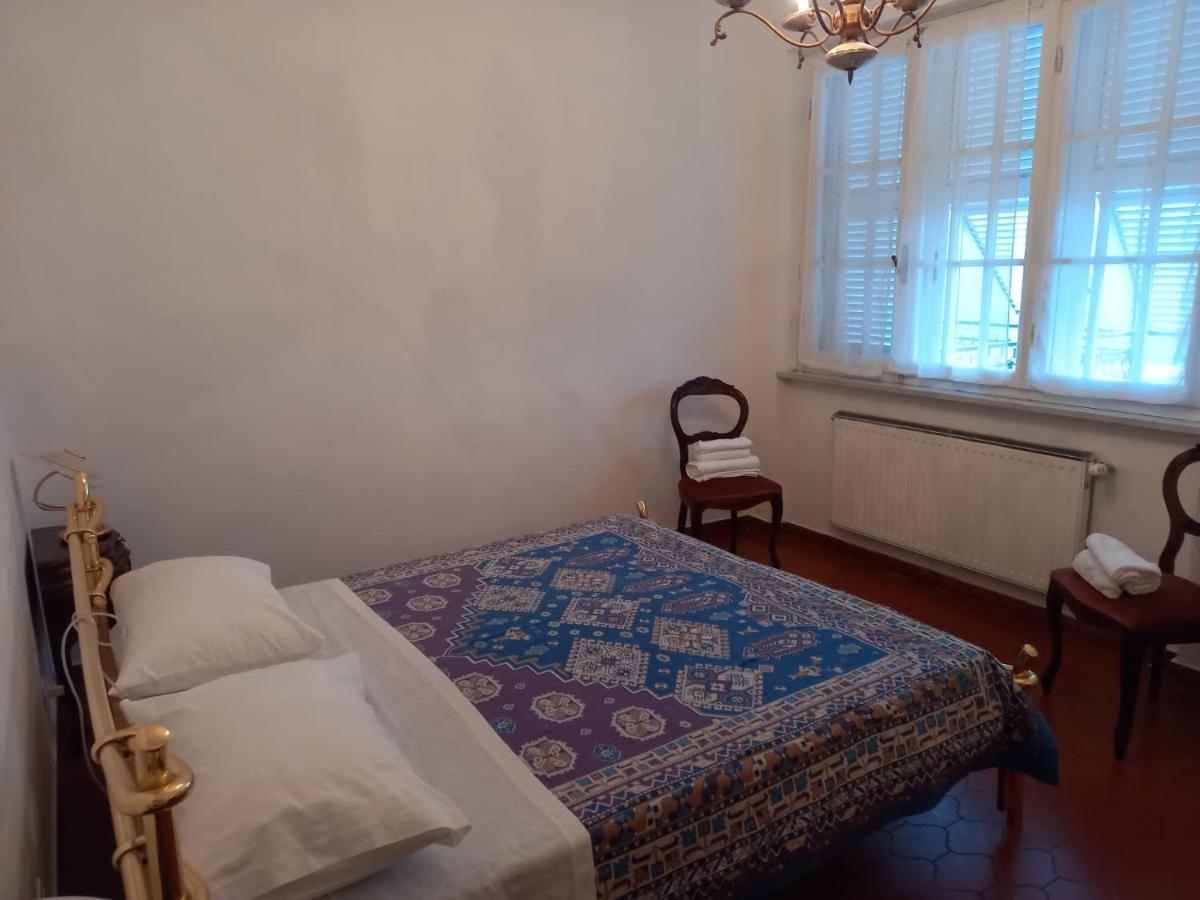Casa Vacanza Villa Patrizia Follo Alto Eksteriør billede