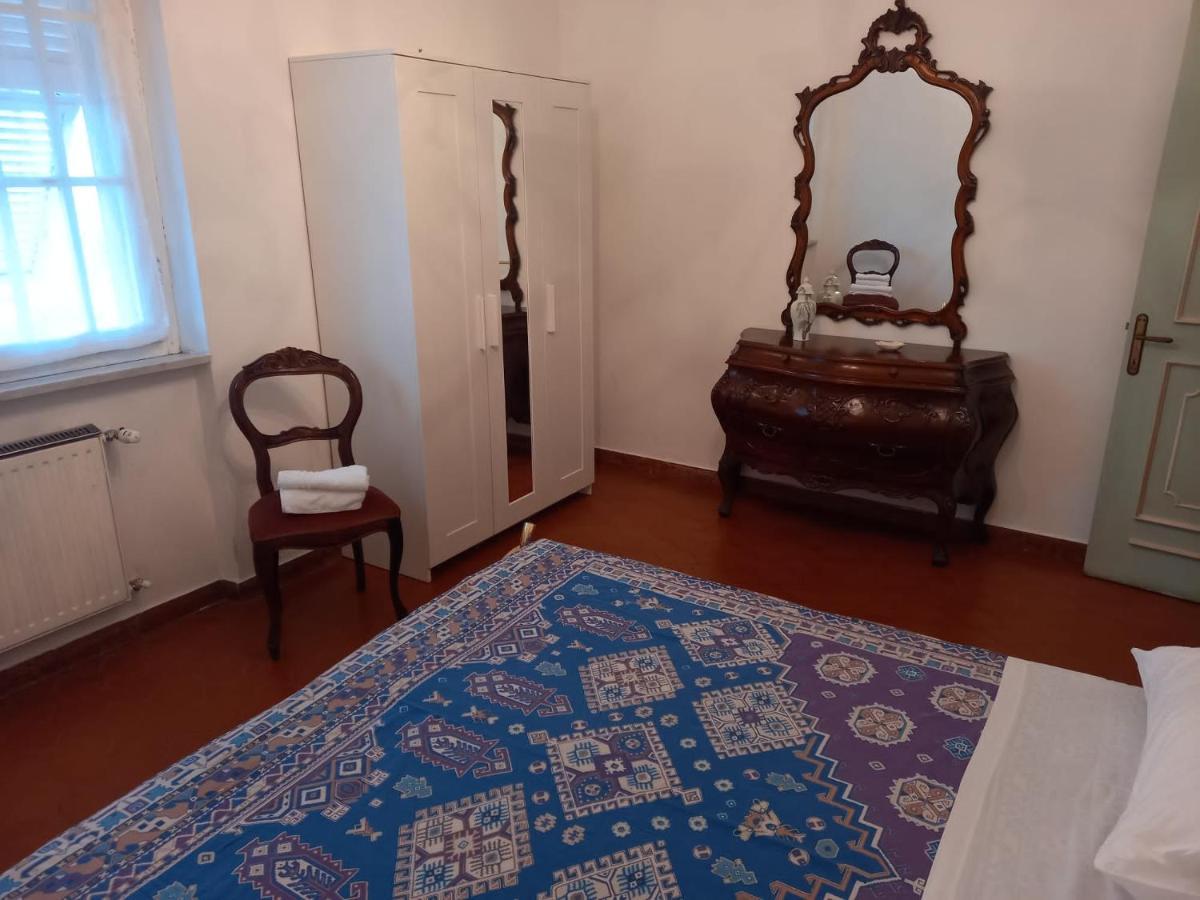 Casa Vacanza Villa Patrizia Follo Alto Eksteriør billede